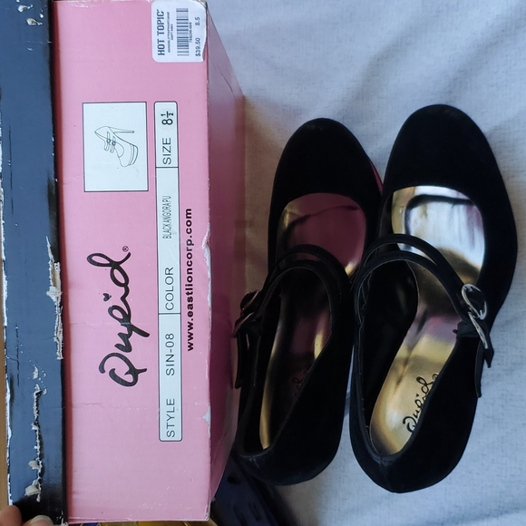 Strappy Heels - Picture 10 of 10